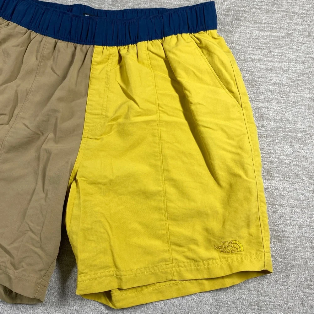 The North Face Class V Belted Shorts Men Large Yellow Tan Colorblock Mesh Liner